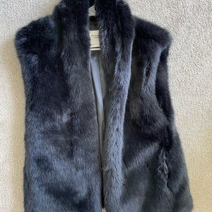 Abercrombie & Fitch fur fleece vest XS